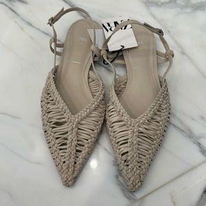 NWT Zara Flat Slingbacks in off white size 37 (US7)